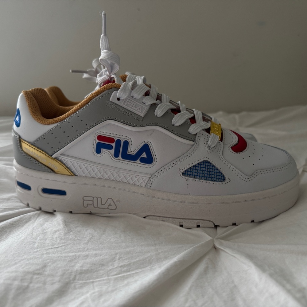 TERATACH 600 FILA’S | Men's White, Gray, Gold, Multicolour Sneakers